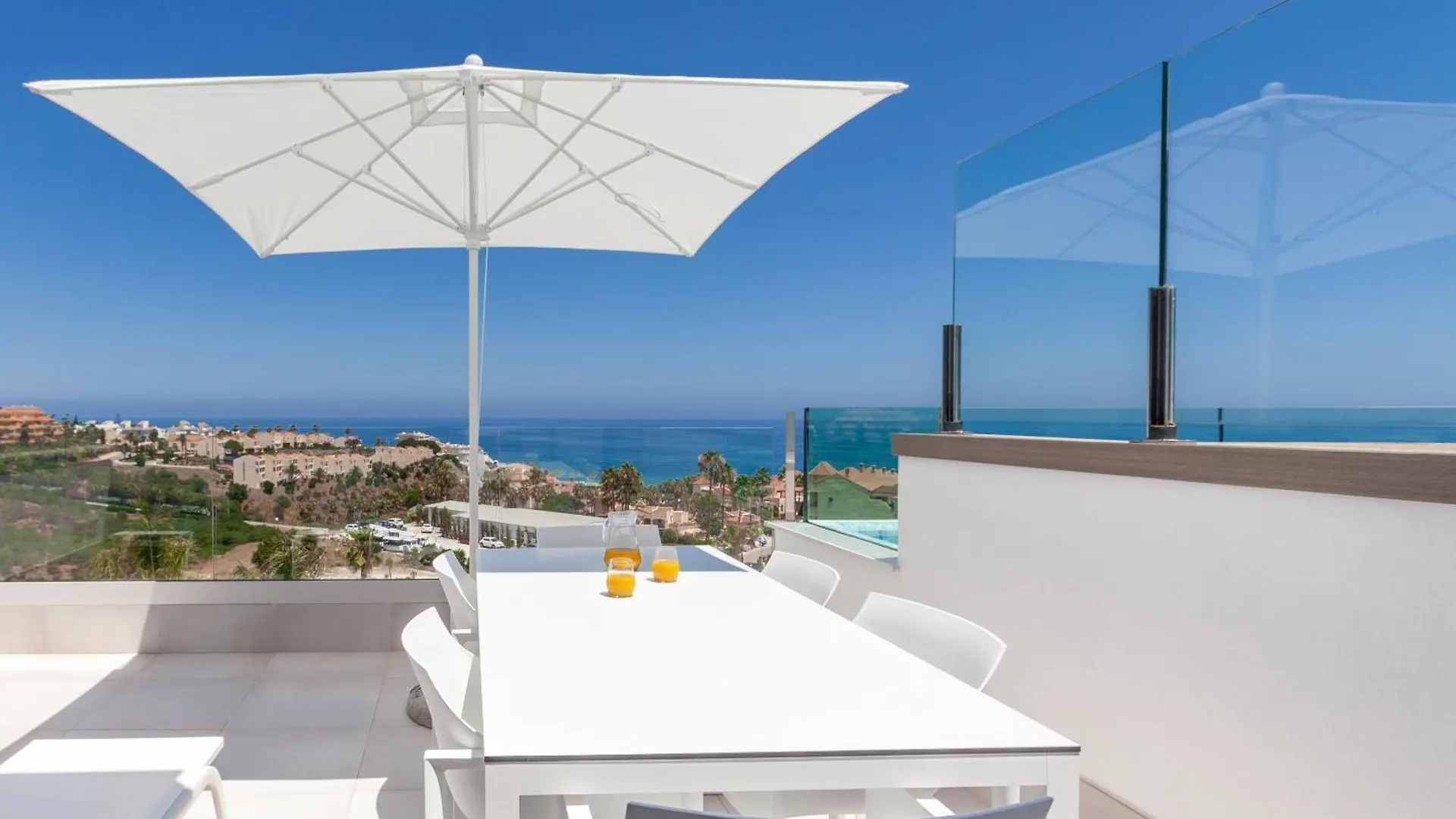 Aparthotel Seaview Residence With Private Pool Fuengirola