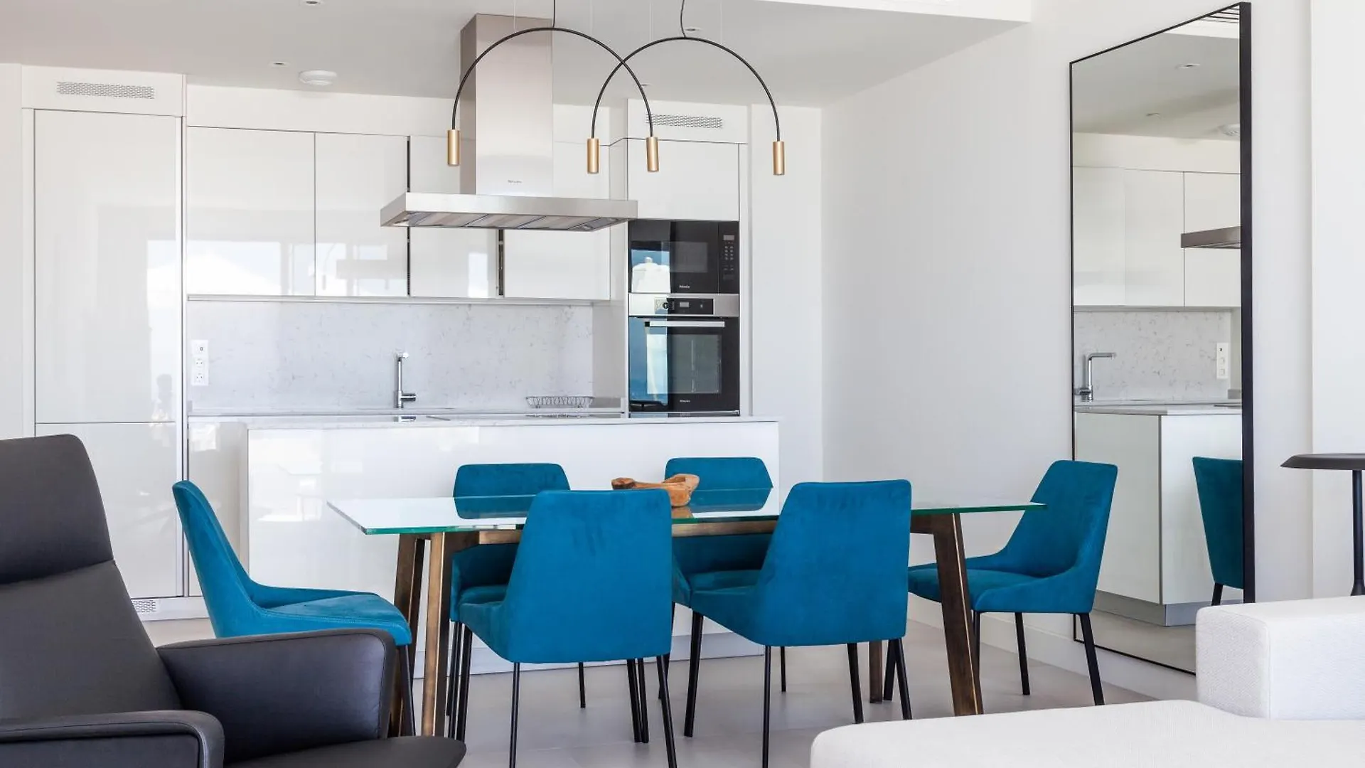 Aparthotel Seaview Residence With Private Pool Fuengirola