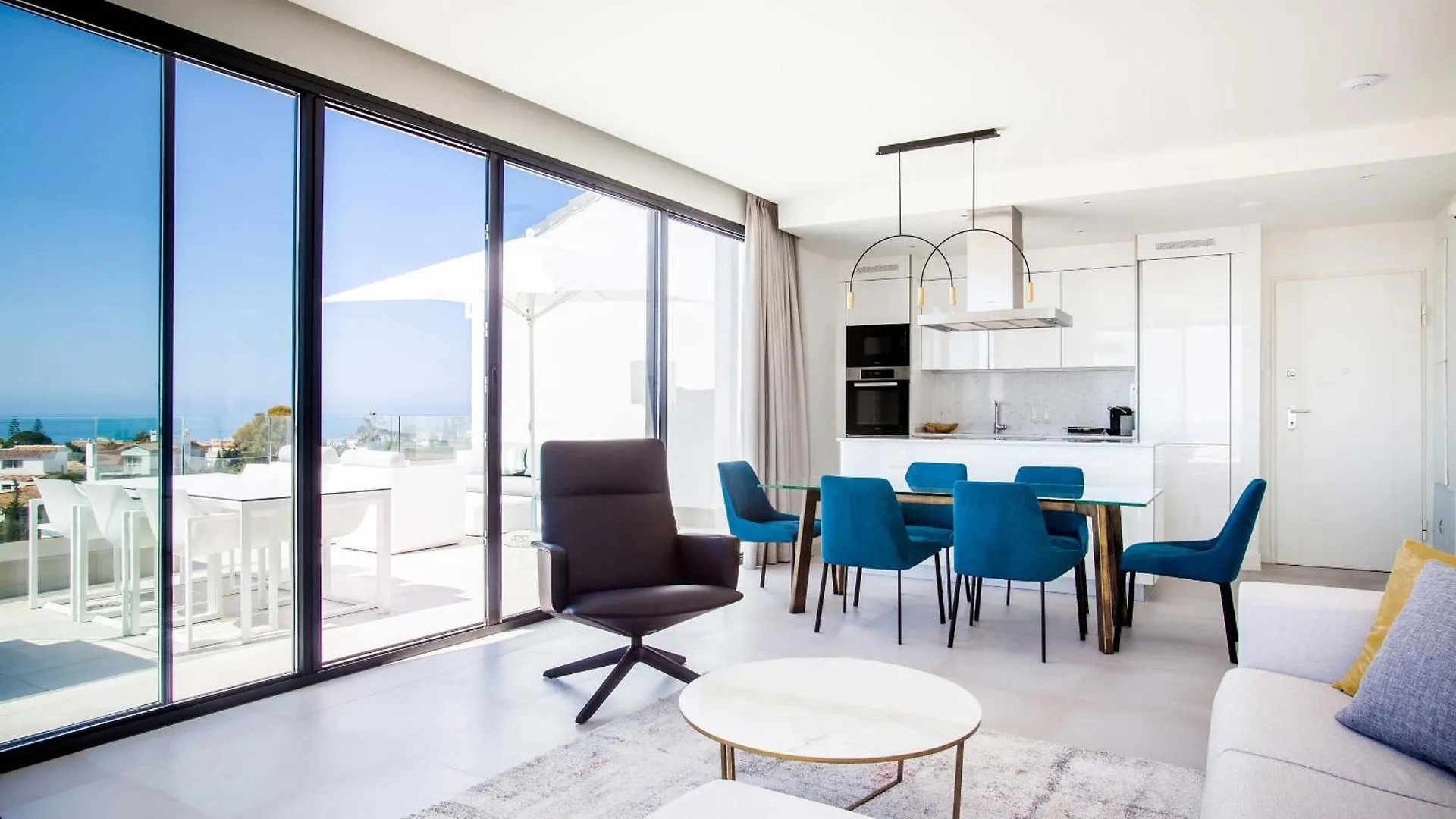 Aparthotel Seaview Residence With Private Pool Fuengirola Spain