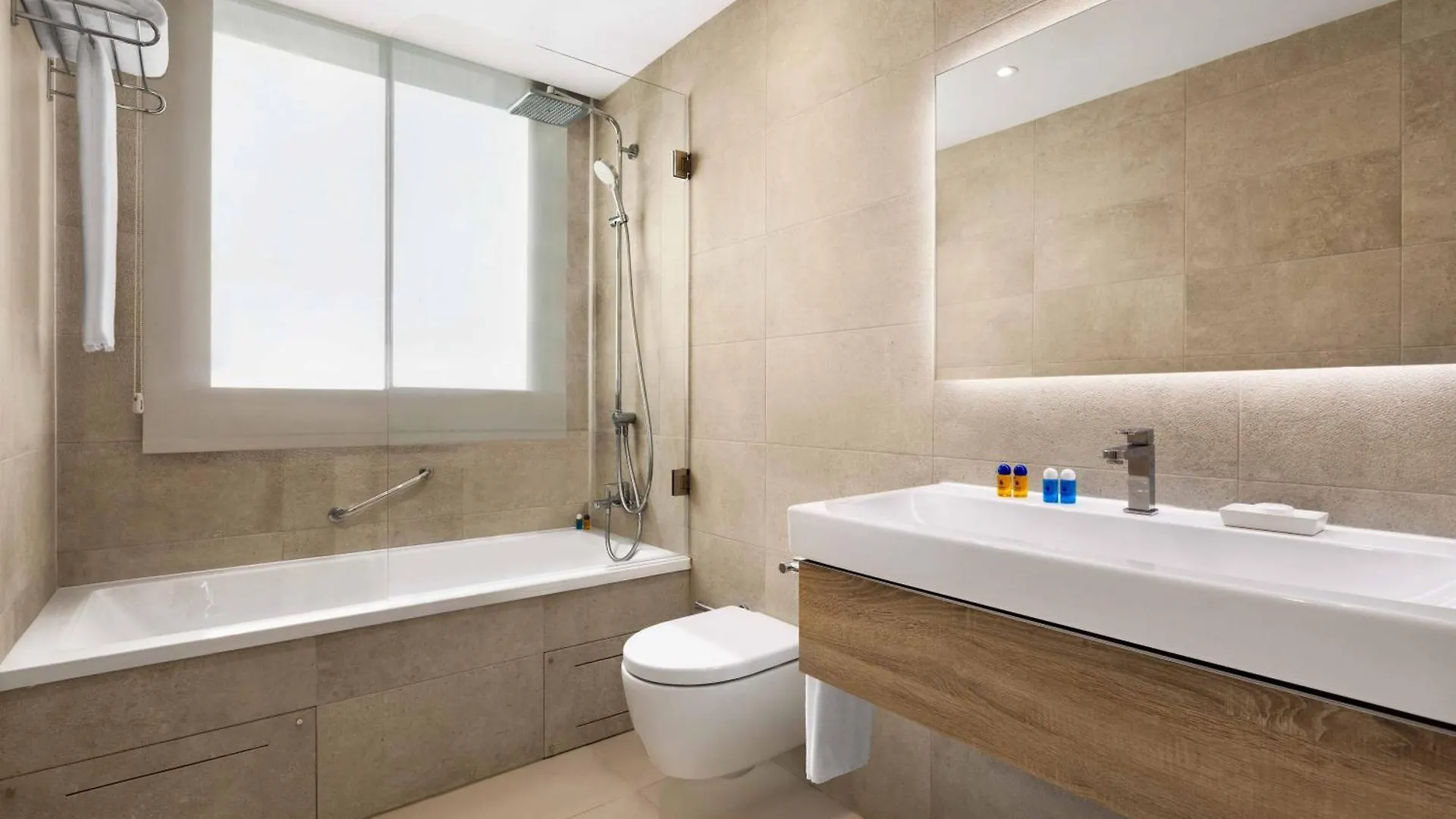 Aparthotel Seaview Residence With Private Pool Fuengirola